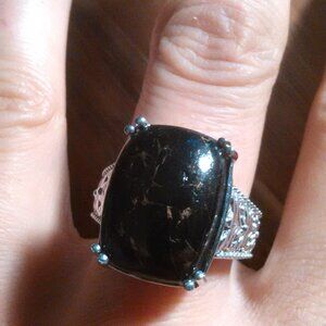 Matrix Silver Shungite Solitaire Platinum Over Copper Ring (Size 8)